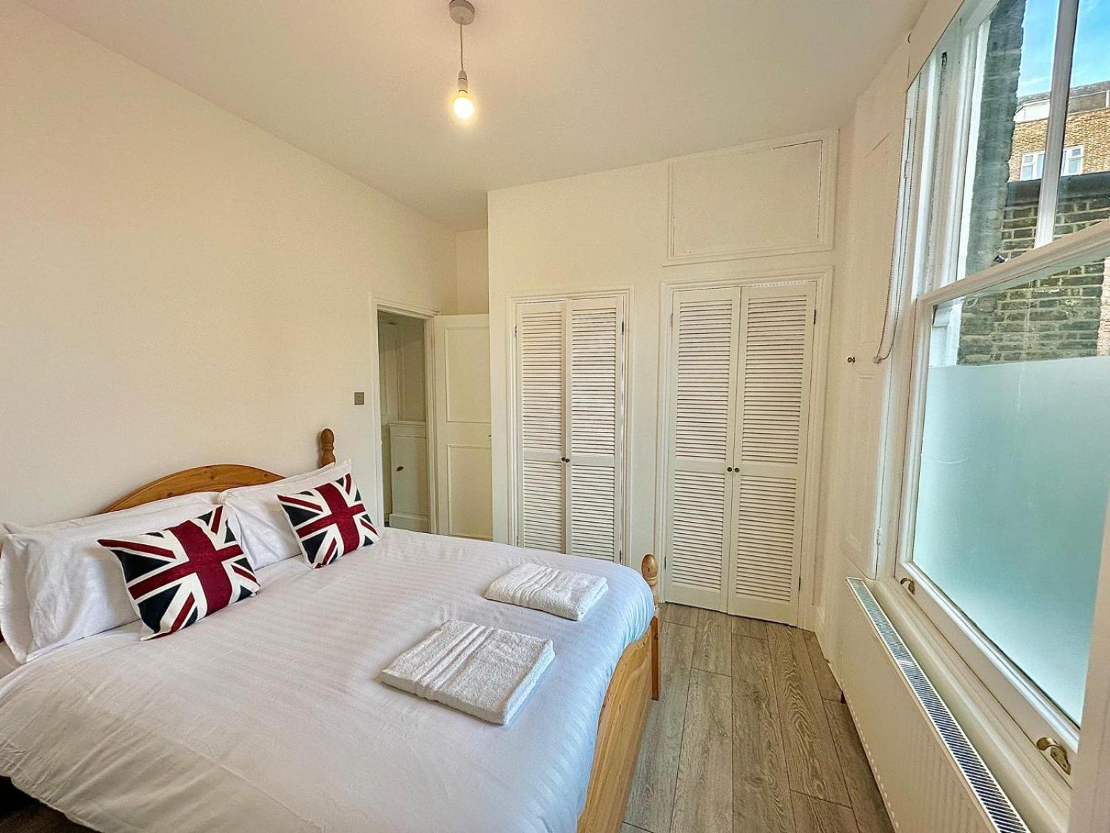 Flat B Stockwell * Londra